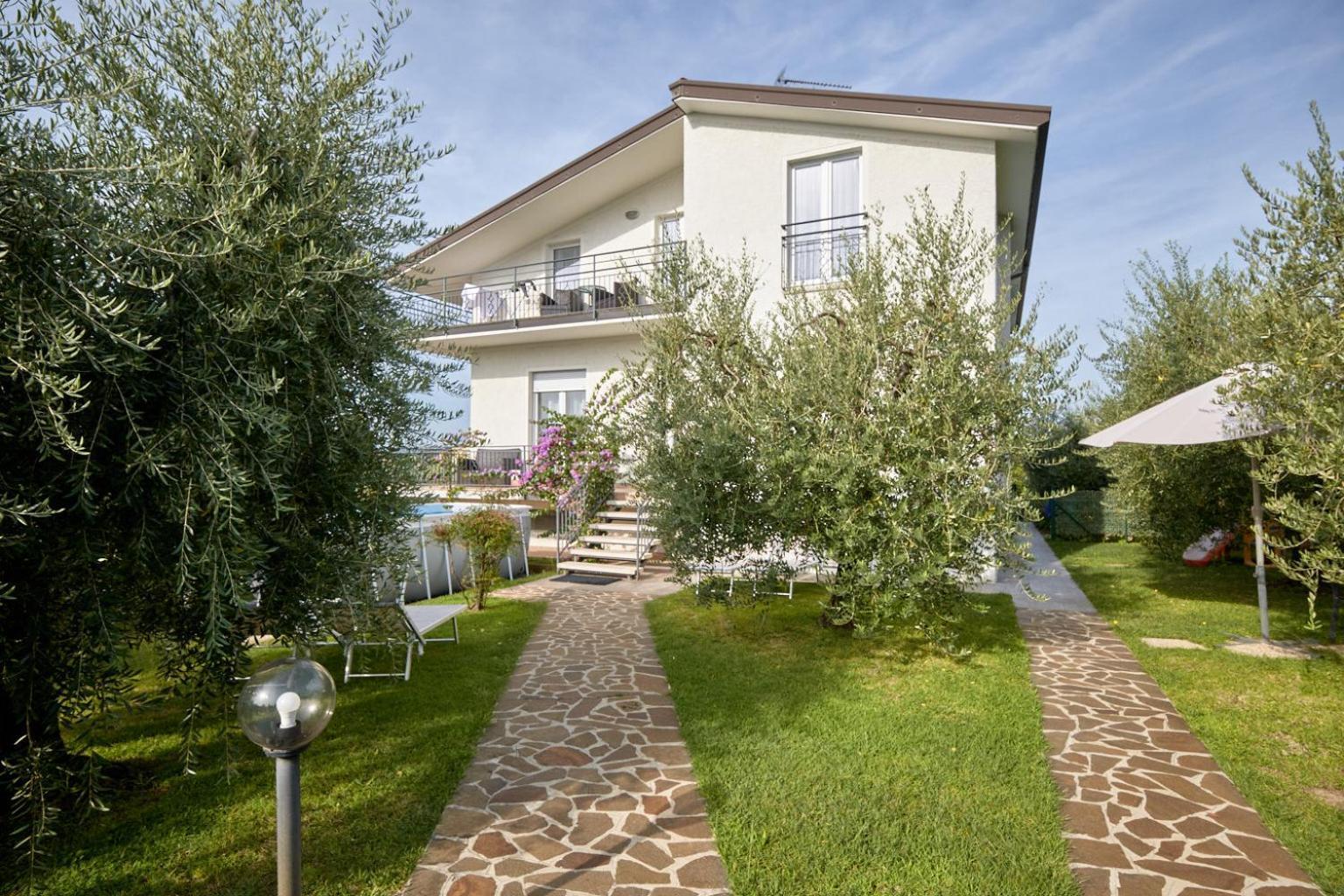App. Mimosa Minerva Holiday Home Манерба-дель-Гарда Экстерьер фото